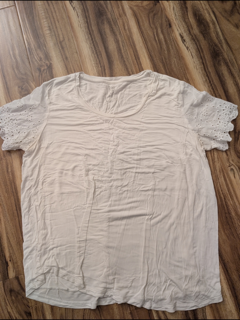 Kindred Bravely White Short Sleeve Nursing Tee with Eyelet Lace Sleeves
